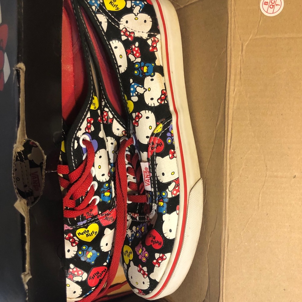 Hello Kitty Vans - image 3